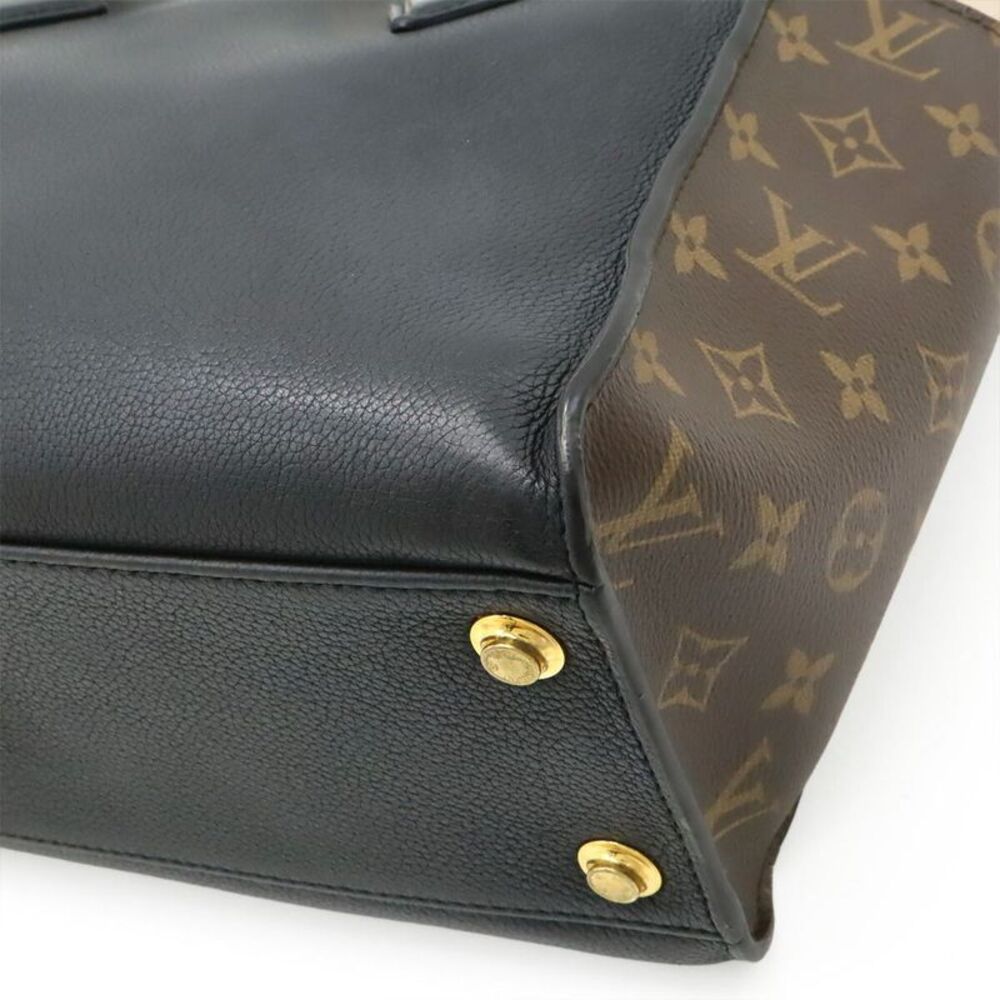 Louis Vuitton Monogram On My Side MM Handbag - Picture 3 of 9